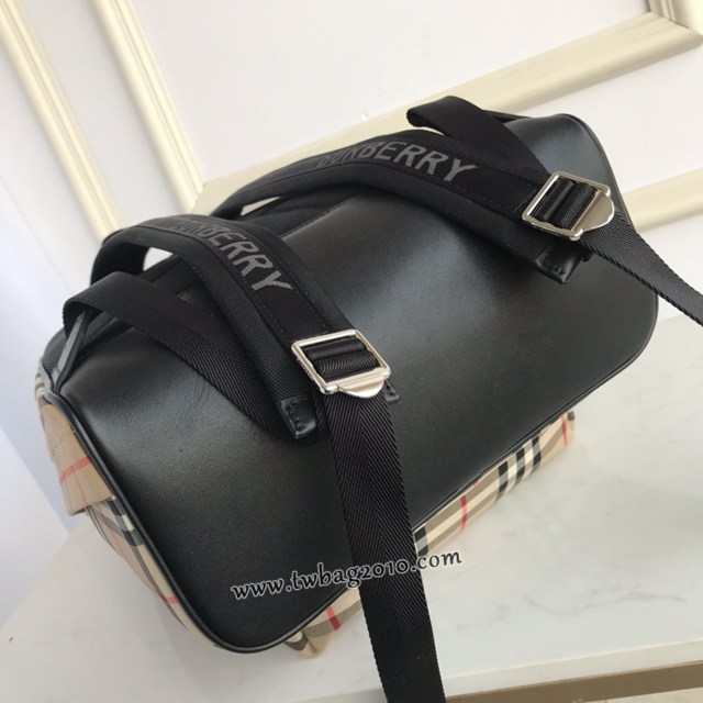Burberry專門店新款尼龍雙肩包 巴寶莉Vintage復古格紋男士背包 yxb1132